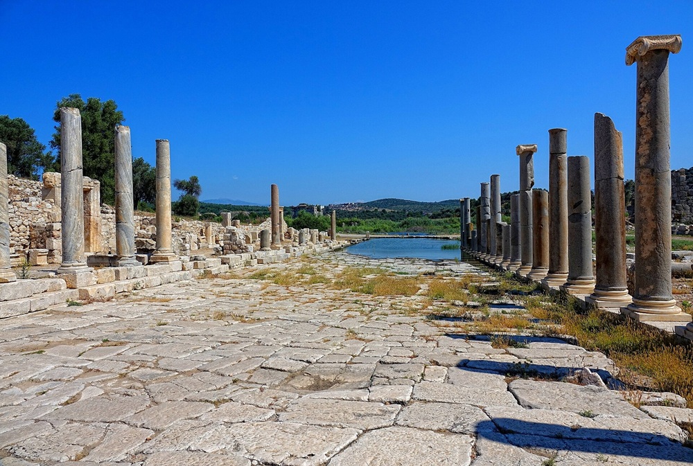 Colonnades à Patara, Riviera turque
