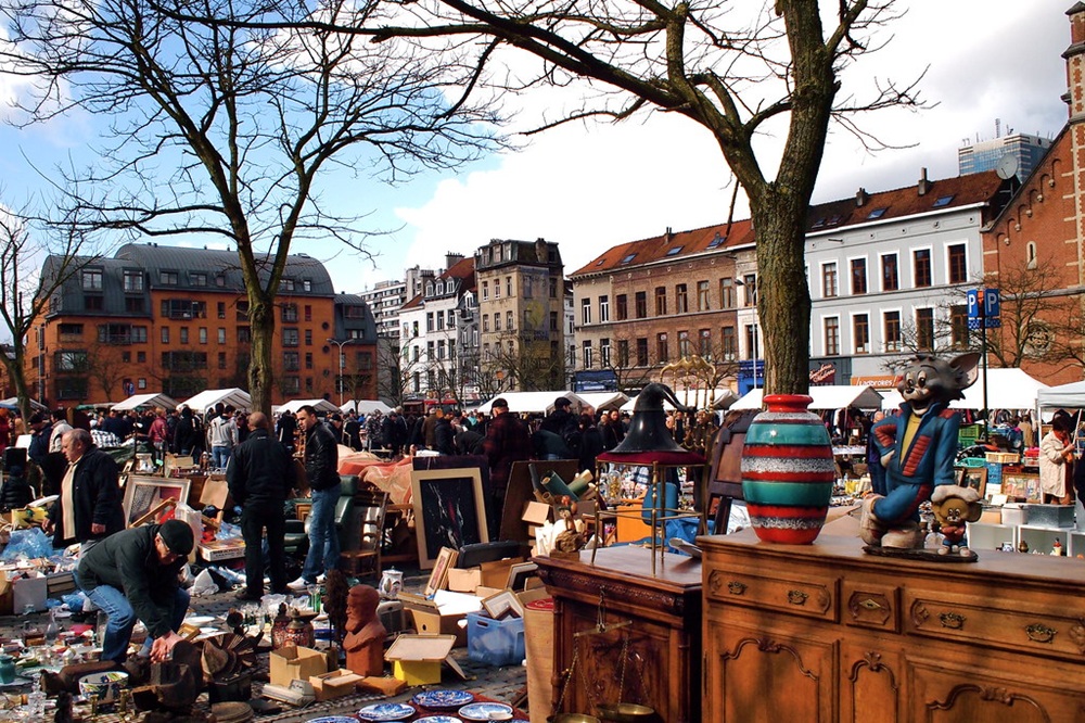 La place du Jeu de Balle, Bruxelles