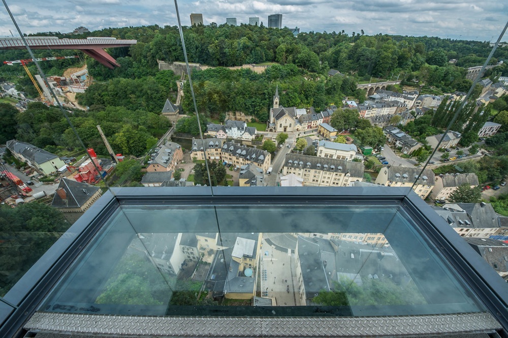 L'ascenseur panoramique en verre de Pfaffenthal, Luxembourg-Ville