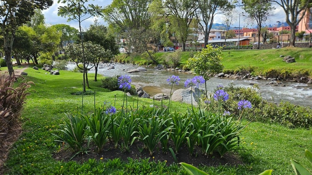 Les berges du río Tomebamba, Cuenca