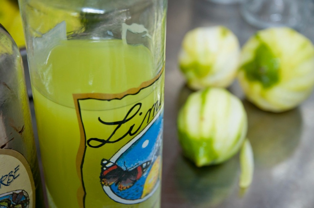 Limoncello, Naples