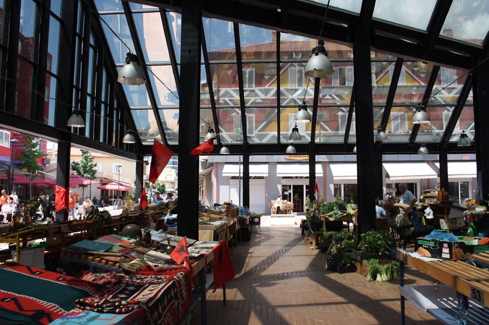 Marché Pazari i Ri à Tirana