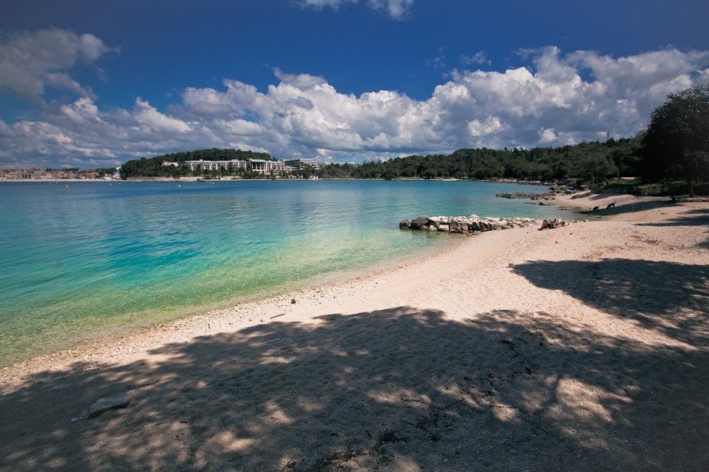 Plage de Lone Bay, Rovinj