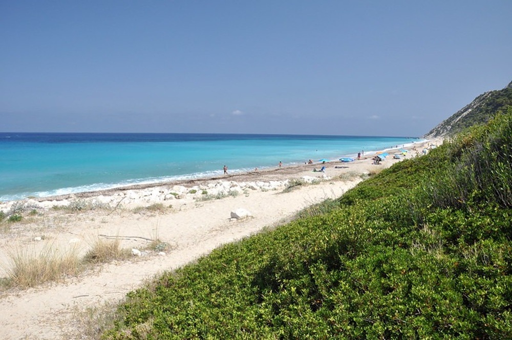 Plage de Pefkoulia, Lefkada