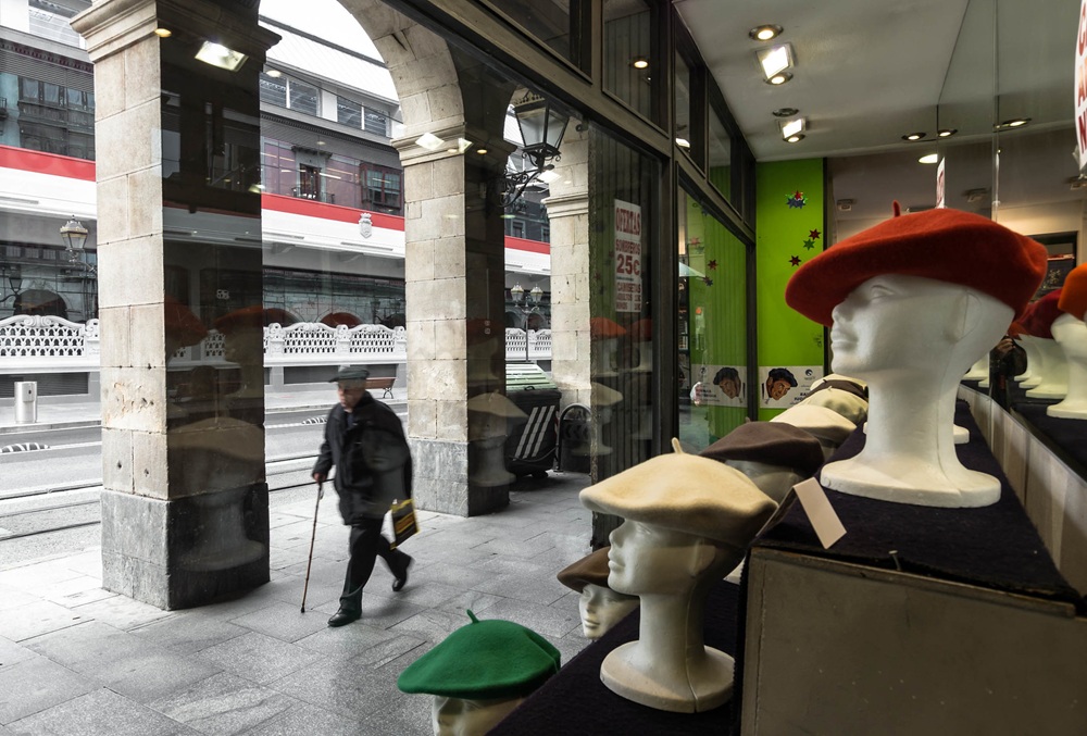Txapelas, Bilbao