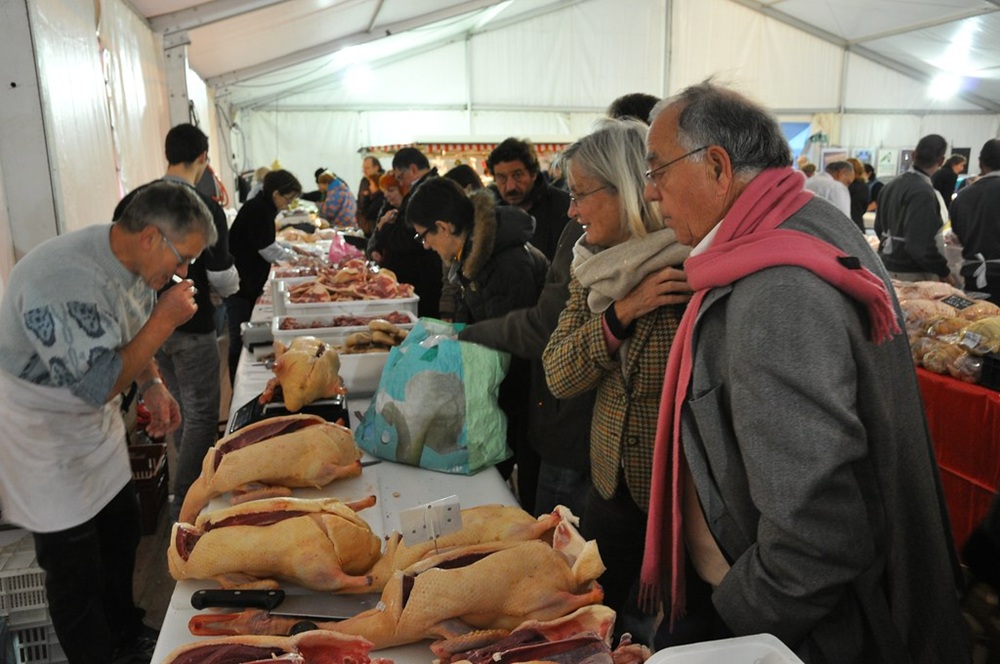 Canards au marché de Castelnaudary, Aude