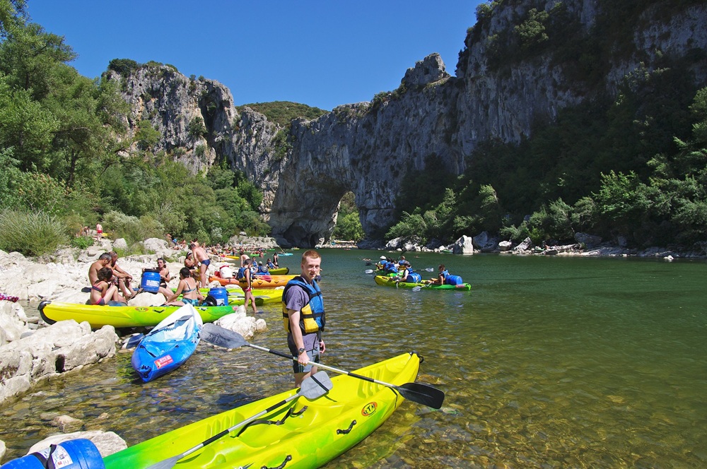Descente des gorges de l'Ardèche en canoë