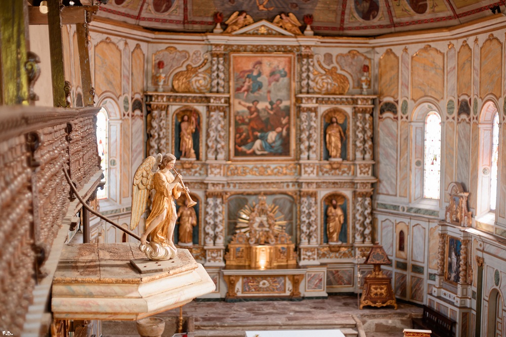 Intérieur de l'église d'Espelette