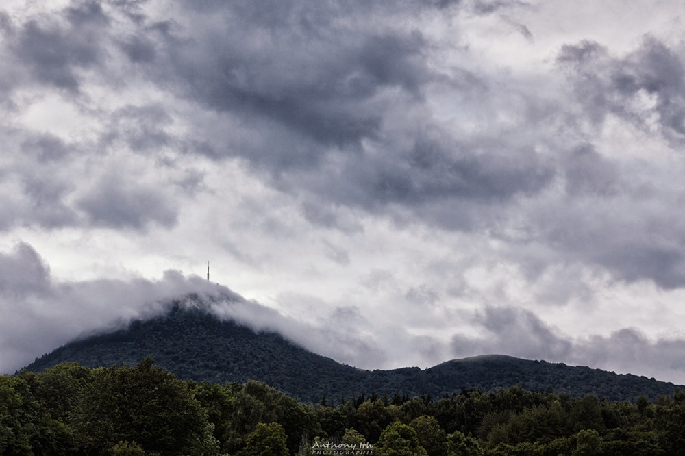 Le Puy-de-Dôme sous la pluie, Auvergne