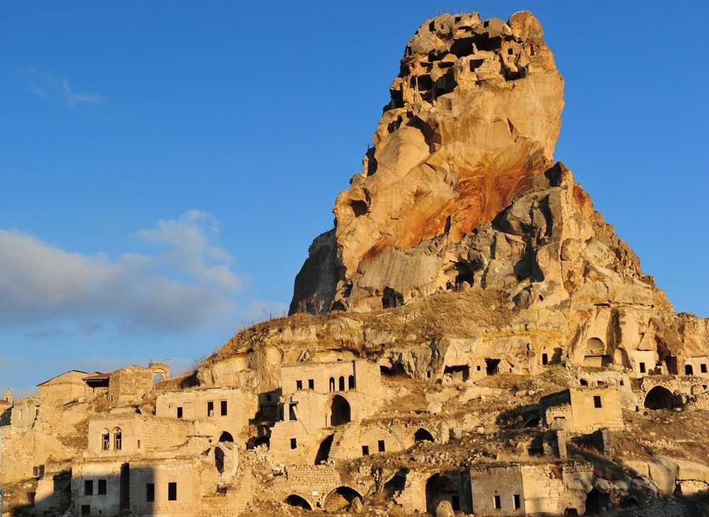 Ortahisar et son château rocheux, Ürgüp