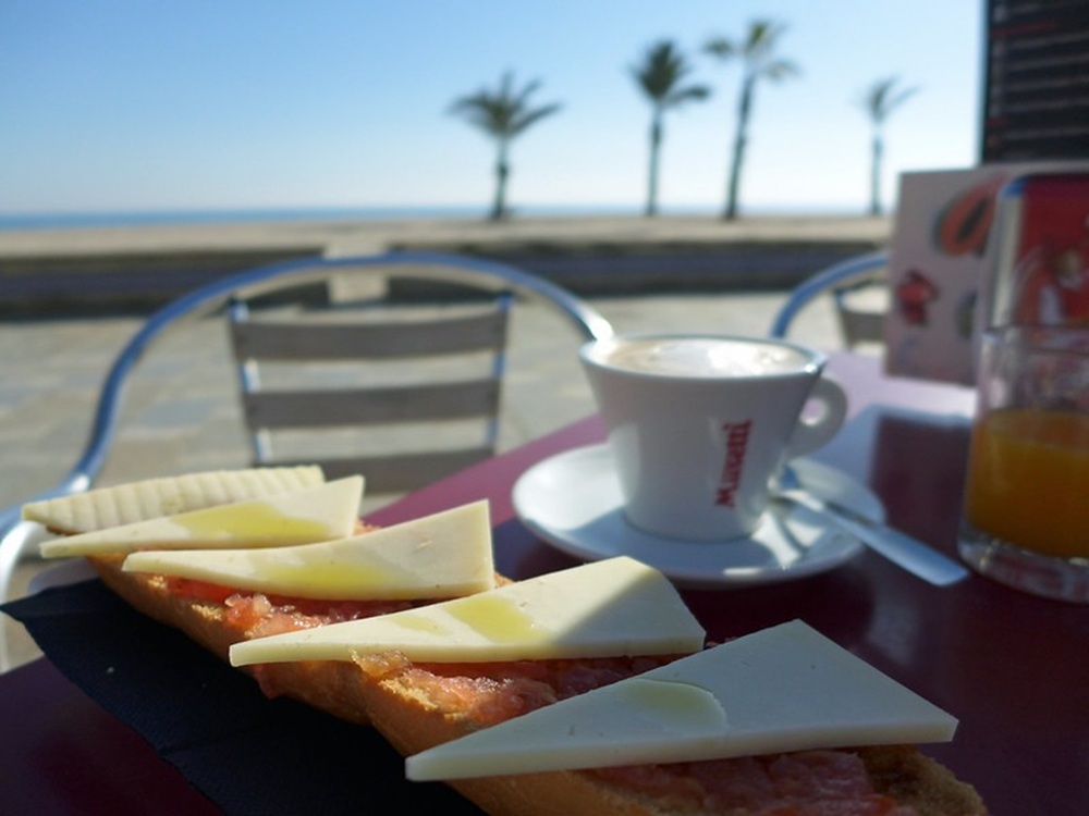 Petit-déjeuner typique à Alicante