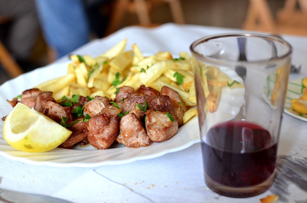 Plat servi dans un guachinche, Tenerife