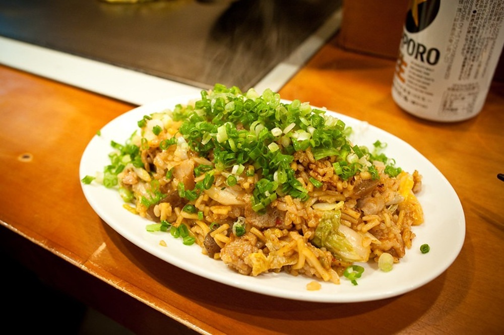 Plat sobameshi, Kobe