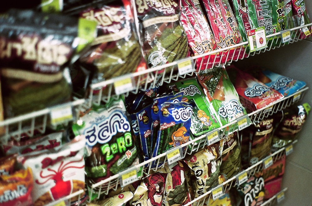 Snacks vendus dans un 7-Eleven à Bangkok