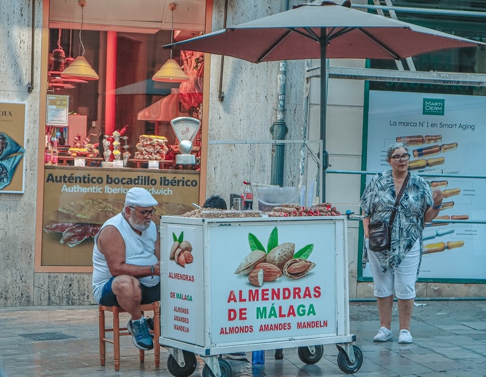 Stand d'amandes grillées, Malaga