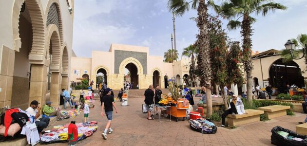Visiter Agadir comme un local